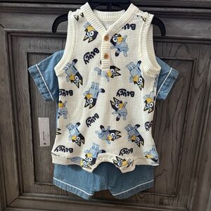 Bluey Kids Sleeveless Onesies Size 0/3 Months- Cream and Blue
